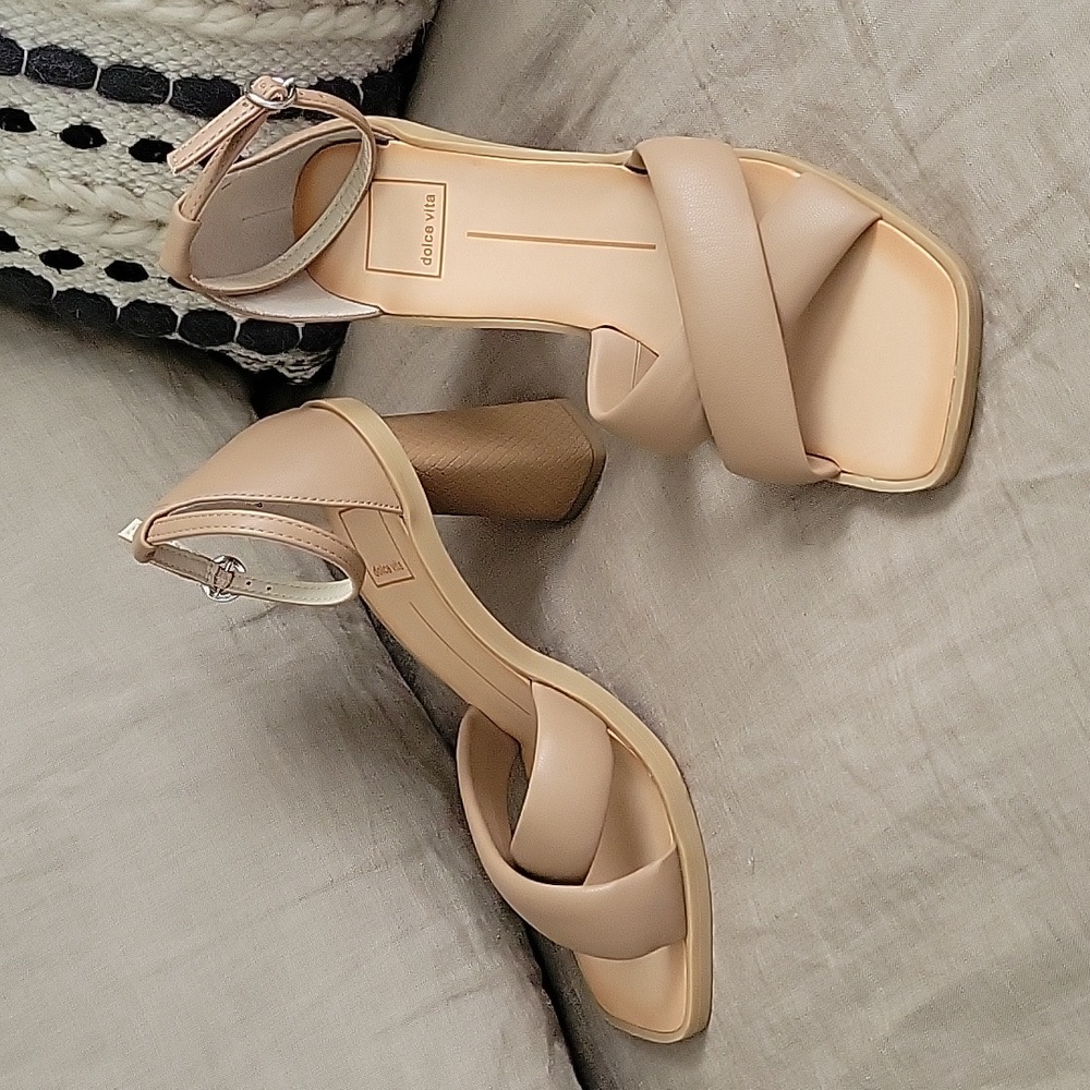 Dolce Vita Cafe Leather, Criss-cross Open Toe Sandal 7.5 M Ankle Strap